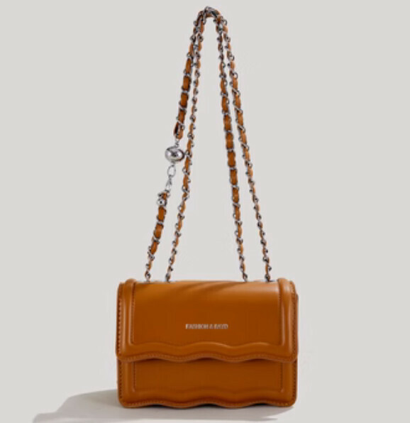 Hot recommended chain small square bag crossbody bag (brown)