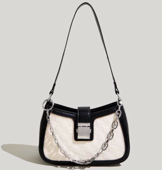 Hot recommended fashion baguette crossbody bag (white and black)