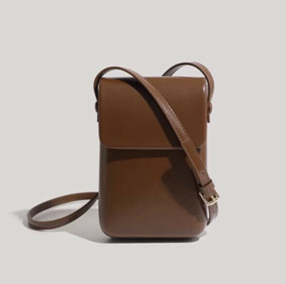 Hot recommendation: Versatile lightweight mobile phone crossbody bag (caramel color)