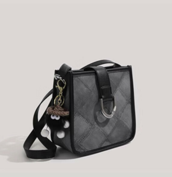 Hot Recommended Large Capacity Commuting Shoulder Crossbody Bag (Black)