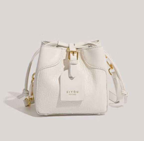 Highly recommended large-capacity commuter shoulder crossbody bag (off-white)