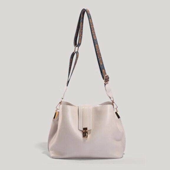 Hot recommended large-capacity commuting bucket crossbody bag (off-white)