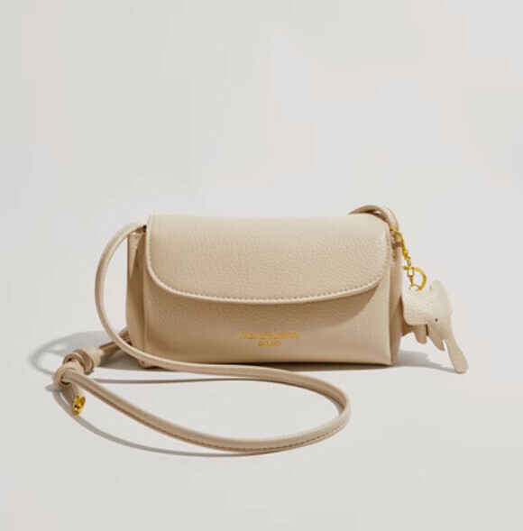 Popular trendy shoulder crossbody bag (apricot color)