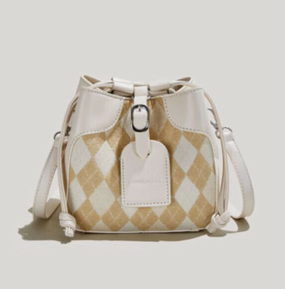 Popular high-end bucket crossbody bag (off-white)