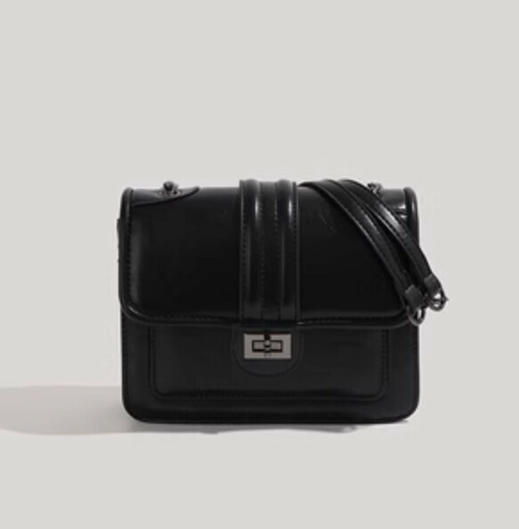 Hot style chain crossbody small square bag (black)