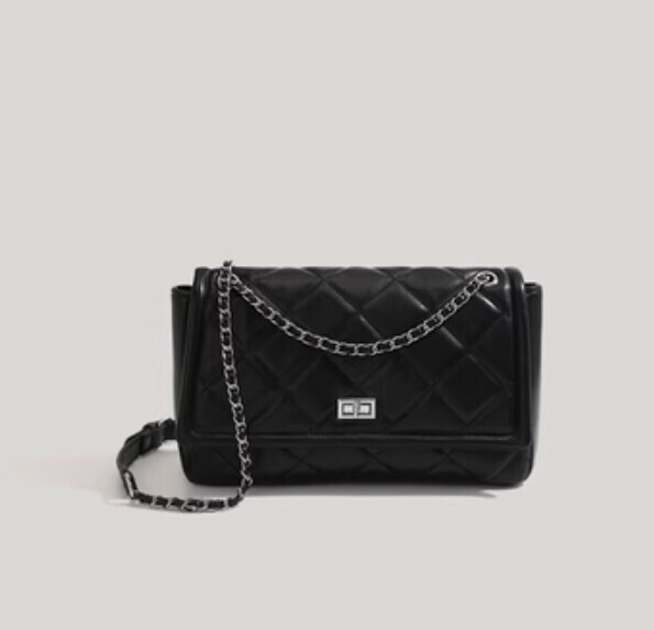 Hot style small rhombus style shoulder crossbody bag (black)