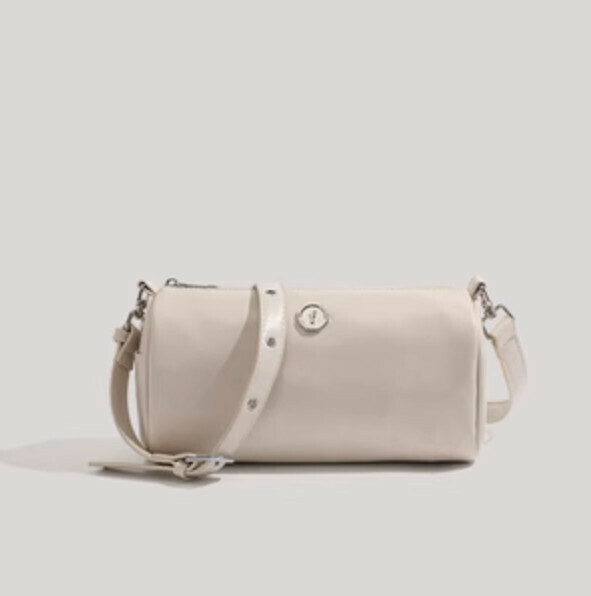 Popular large-capacity shoulder crossbody pillow bag (off-white)