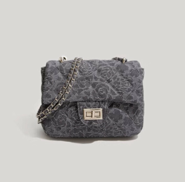 Popular denim small fragrant shoulder crossbody bag (black small)