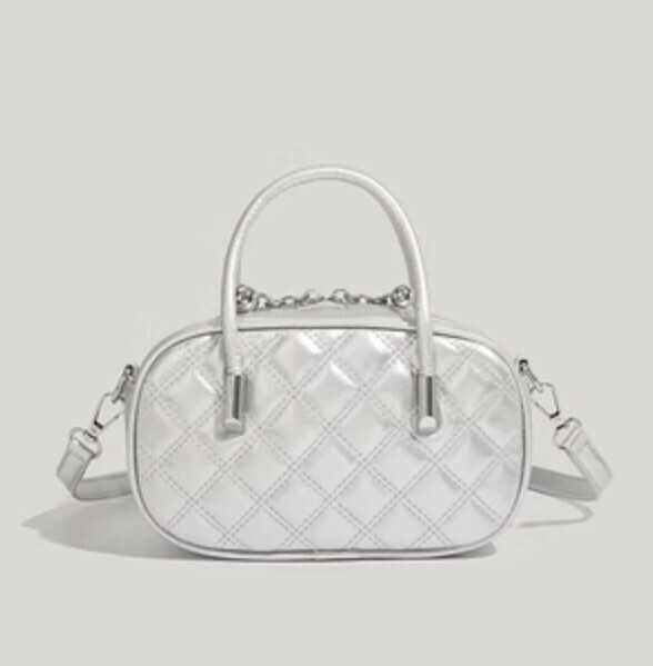 Popular pu leather diamond hand-held crossbody bag (silver)
