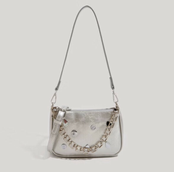 Popular pu leather versatile shoulder crossbody bag (silver)