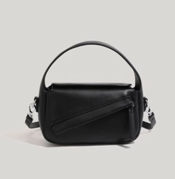 Popular pu leather versatile shoulder crossbody bag (black)