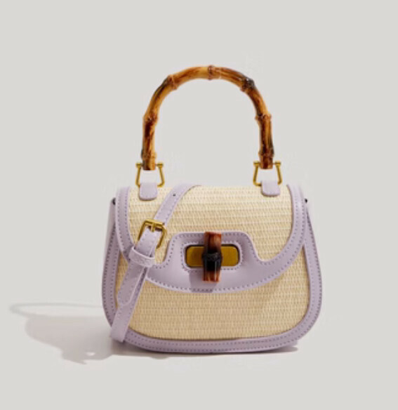 Popular straw hand-held crossbody bag (purple)