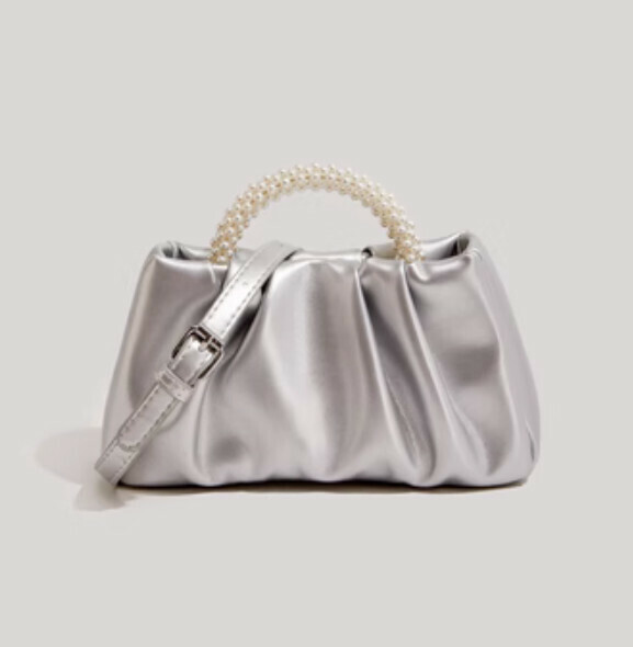 Popular pu leather pearl hand-held crossbody bag (silver)