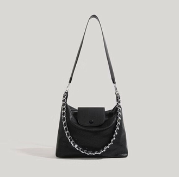 Popular large-capacity pu leather chain shoulder tote bag (black)