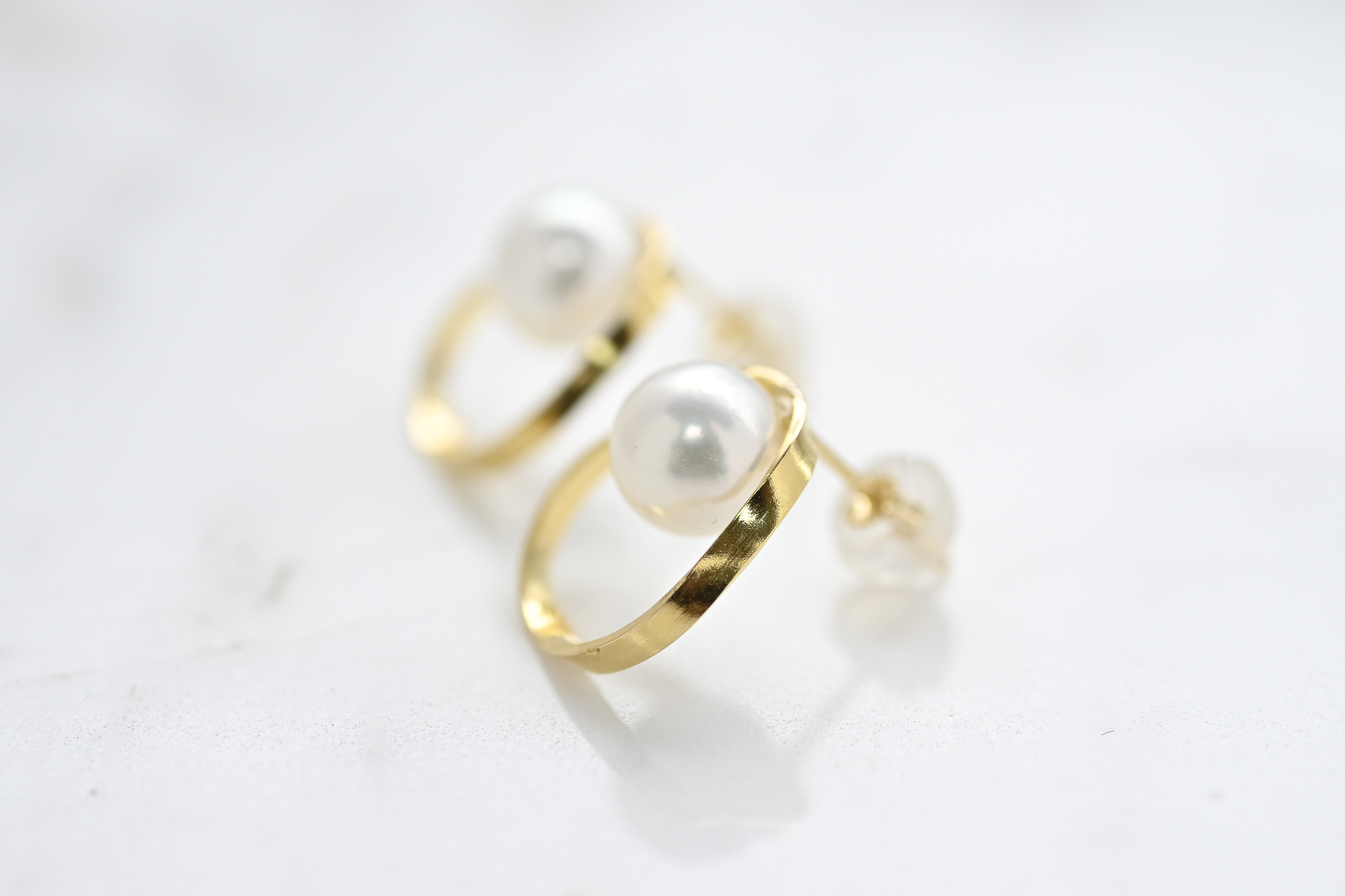 18K  Pera Akoya  Earrings