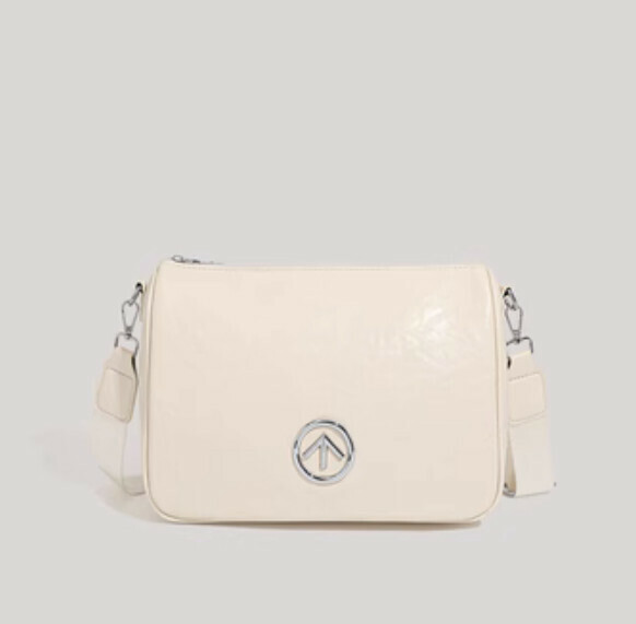 New large-capacity pu leather shoulder casual crossbody bag (off-white)