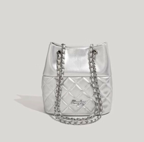 New pu leather rhombus chain crossbody bag (silver)