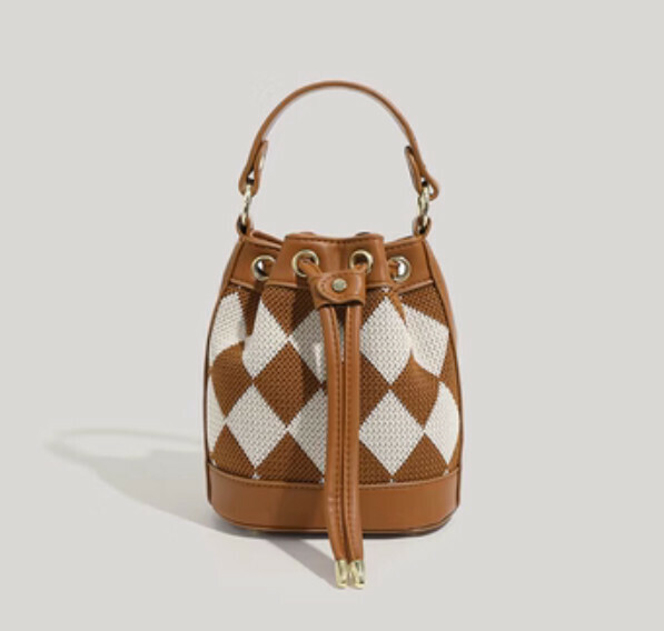 New diamond pattern bucket handbag (brown)