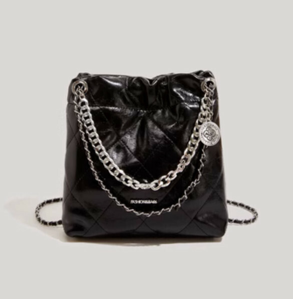 New pu leather large capacity chain shoulder crossbody bag (black)