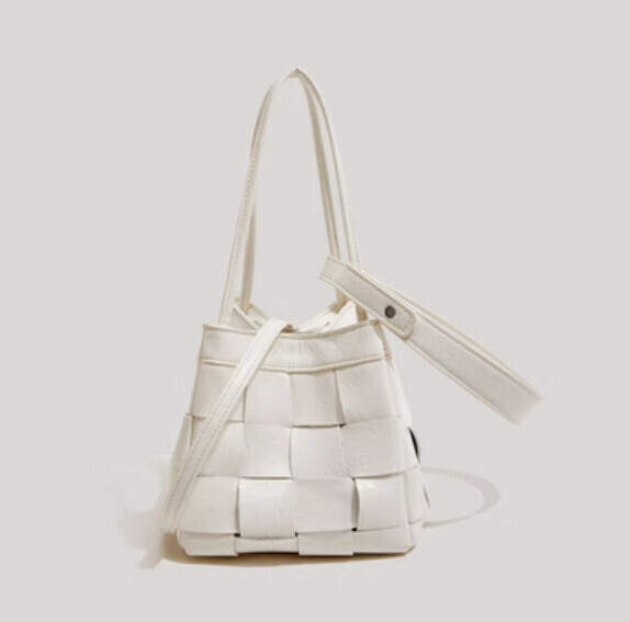 New pu leather large capacity portable bucket crossbody bag (white)
