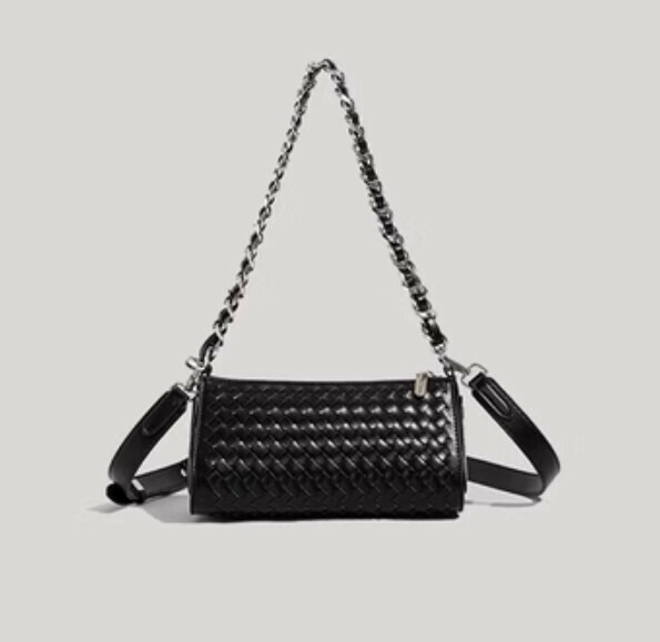 New braided commuter chain crossbody bag (black)