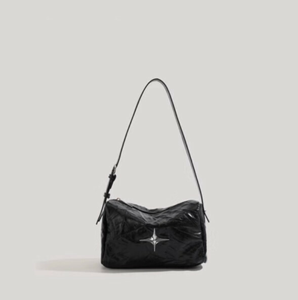 New simple pleated armpit bag (black)