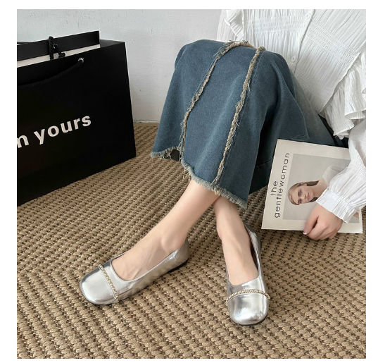 Hotly recommended Xiaoxiangfeng round-toe flat-soled slip-on shoes (silver/size 35-40) (contact customer service after placing the order to confirm the delivery size)