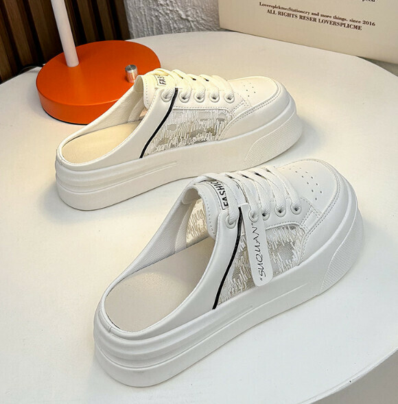 Hot recommended breathable thick-soled white shoes (beige and black) [size 35-40] [contact customer service after placing the order to confirm the delivery size]