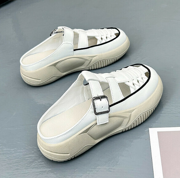 Hot recommended casual slip-on lazy white shoes (off-white) [size 35-40] [contact customer service after placing the order to confirm the delivery size]