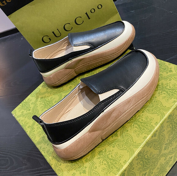 Popular thick-soled slip-on casual shoes (CR606 black) [size 35-40] [contact customer service after placing the order to confirm the delivery size]
