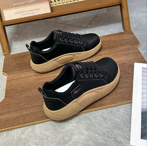 爆款百搭休閒板鞋（黑色）【35-40碼】【下單後聯絡客服確認發貨尺碼】