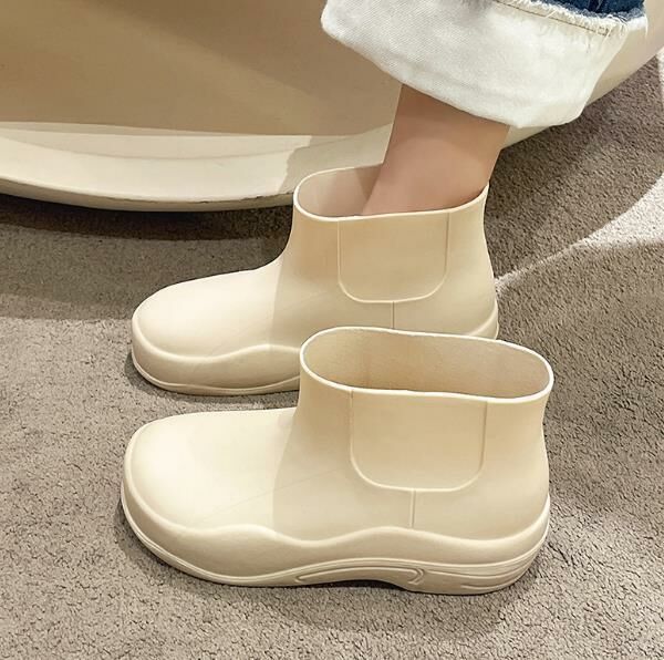 New style (white size 36-40) rain boots, rain boots, water shoes (contact customer service after placing order to confirm delivery size)