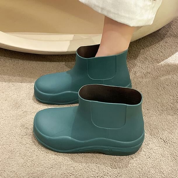 New style (green size 36-40) rain boots, rain boots, water shoes (contact customer service after placing order to confirm delivery size)