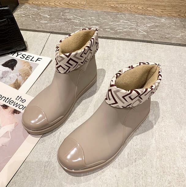 New style (khaki plus velvet size 36-40) rain boots, water shoes, rain boots (contact customer service after placing the order to confirm the delivery size)