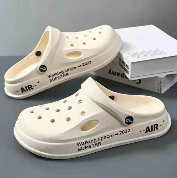 New Baotou thick-soled anti-slip beach hole-in-the-wall slippers (off-white) [size 36-45] [contact customer service after placing the order to confirm the delivery size]