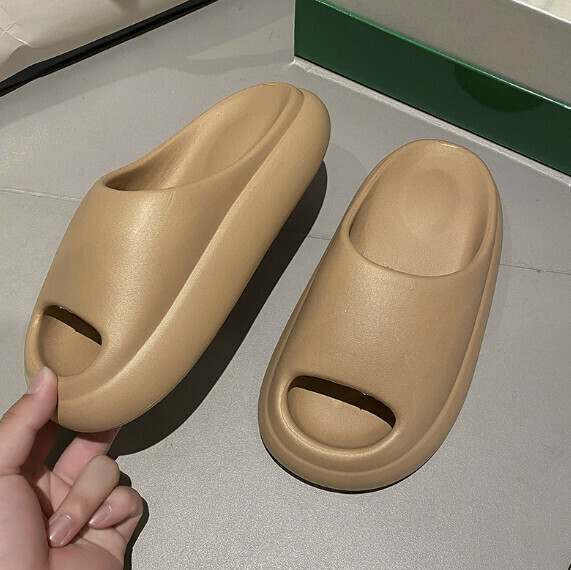 New super soft foam slippers for outer wear (5CM thick sole caramel color) [size 38-41] [contact customer service after placing the order to confirm the delivery size]