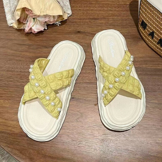 New style thick-soled sandals with a shit-stiffening feel (yellow with pearl cross straps) [size 36-41] [contact customer service after placing the order to confirm the delivery size]