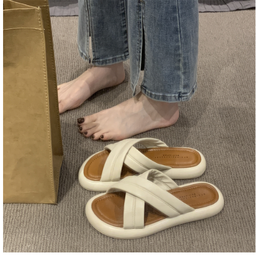 New thick-soled sandals (apricot cross size 35-40 / one size smaller) (contact customer service after placing the order to confirm the delivery size)