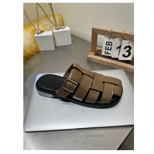 New Roman Baotou half slippers (dark brown size 35-40) (contact customer service after placing the order to confirm the delivery size)