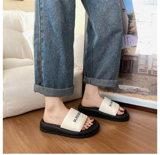 New thick-soled flip-flops (white size 35-40) (contact customer service after placing the order to confirm the delivery size)