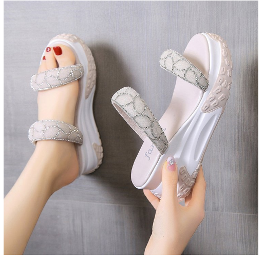 New rhinestone slippers (beige size 35-40) (contact customer service after placing order to confirm delivery size)