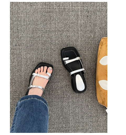 New style thong-toe thick-soled one-line sandals (silver size 35-40) (contact customer service after placing the order to confirm the delivery size)