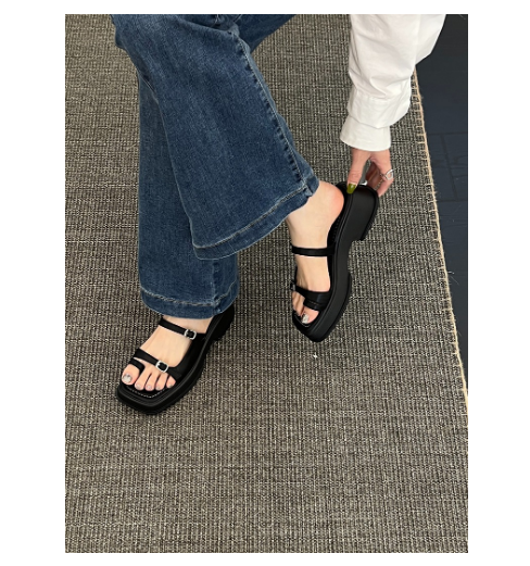 New thong-toe thick-soled one-line sandals (black size 35-40) (contact customer service after placing the order to confirm the delivery size)