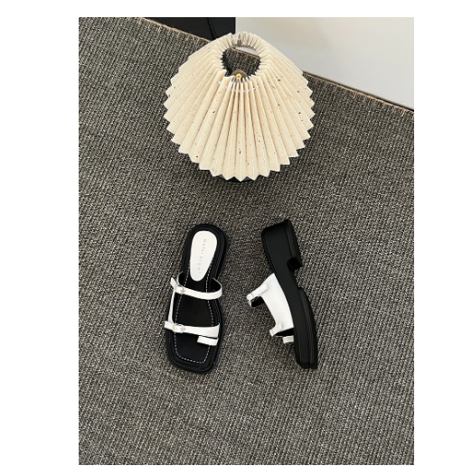 Hot-selling thong-toe thick-soled flat sandals (off-white, size 35-40) (contact customer service after placing the order to confirm the delivery size)