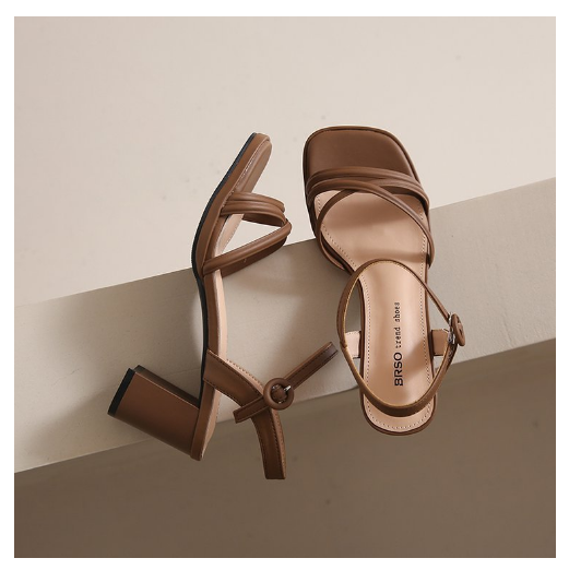 Hot selling thick heel strappy sandals (brown/size 35-40) (contact customer service after placing the order to confirm the delivery size)