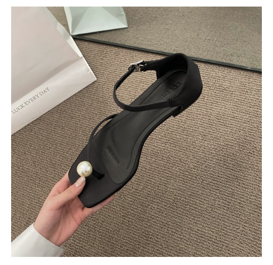 Hot selling pearl thong strap thick heel sandals (black heel height 2CM/35-40 yards) (contact customer service after placing the order to confirm the delivery size)