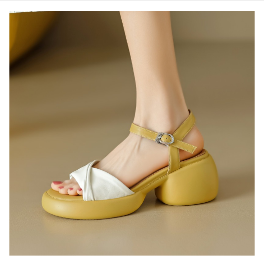 Hot selling thick-soled cross-strap color-blocked sandals (yellow/size 35-40) (contact customer service after placing the order to confirm the delivery size)