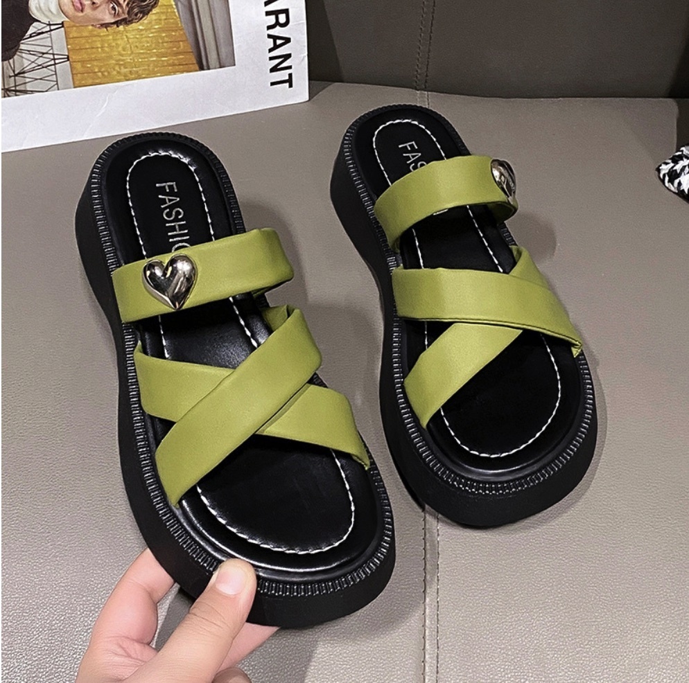 Hot selling versatile open toe sandals (green slippers - size: 35-40) (contact customer service after placing the order to confirm the delivery size)