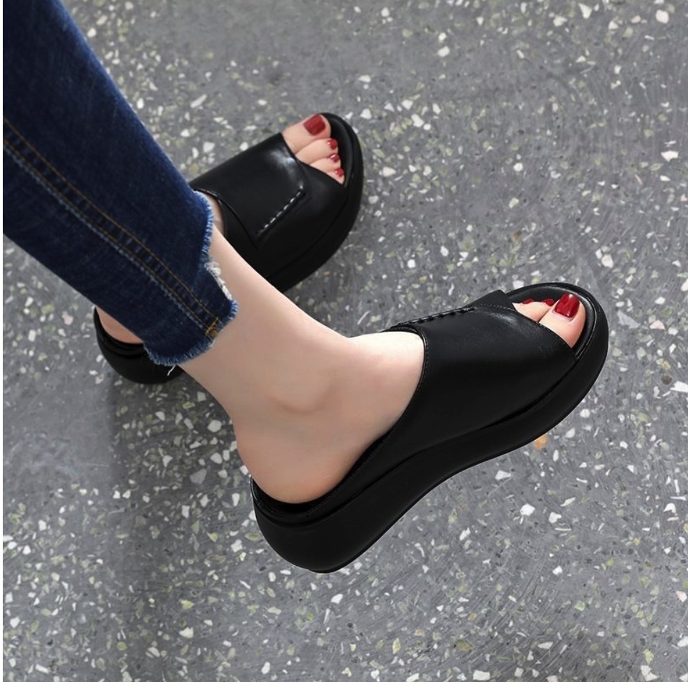 Hot selling soft leather thick-soled soft-soled slippers (black - size: 35-40) (contact customer service after placing the order to confirm the delivery size)