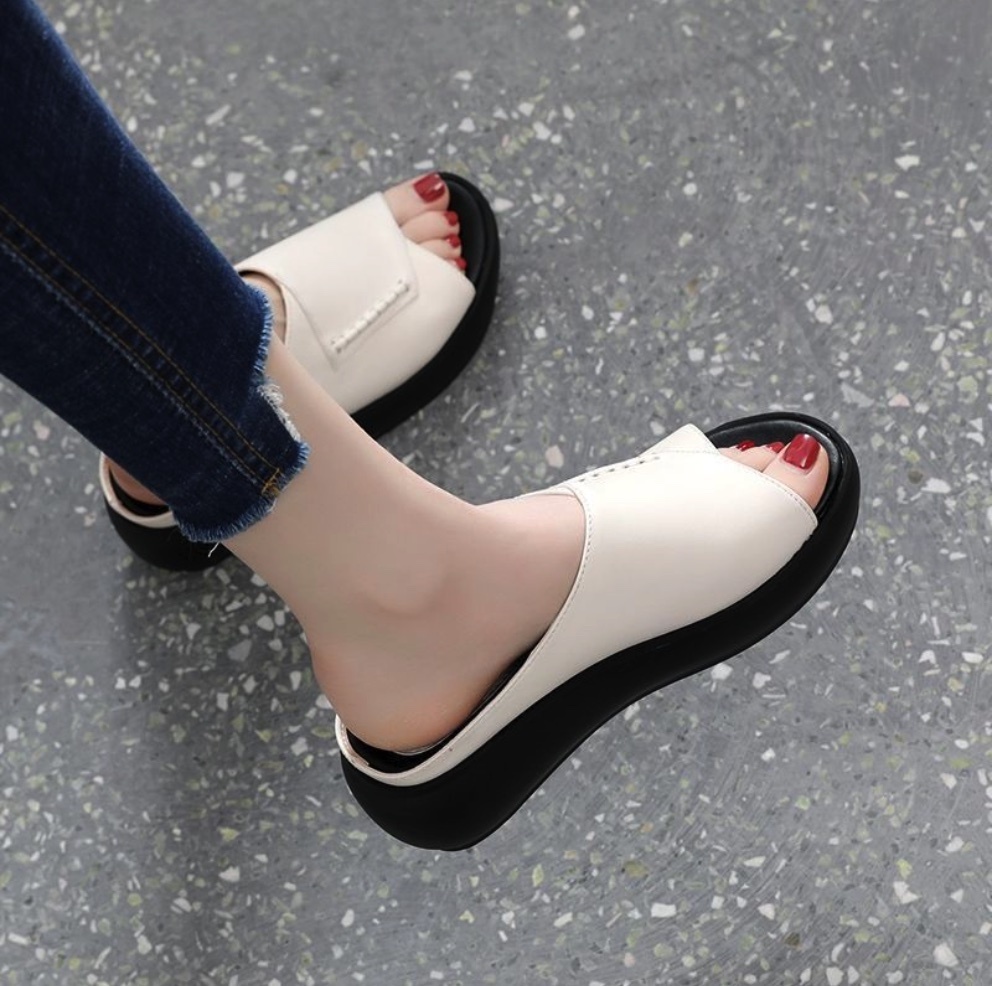 Hot selling soft leather thick-soled soft-soled slippers (off-white - size: 35-40) (contact customer service after placing the order to confirm the delivery size)